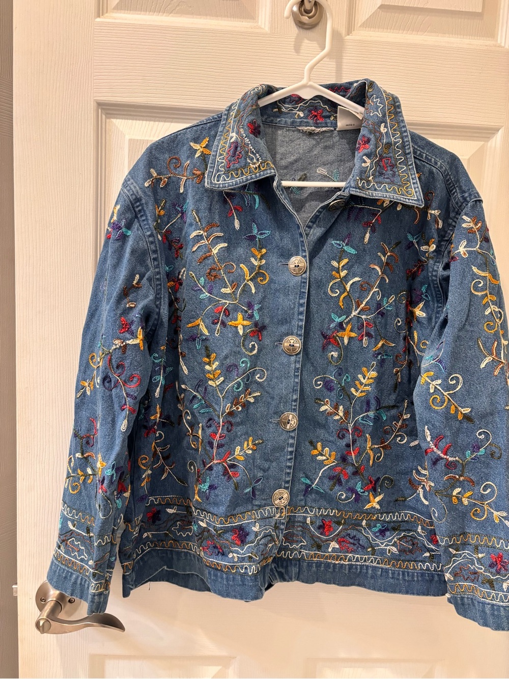 Unit Vintage Floral Embroidered Blue Denim Jean Jacket